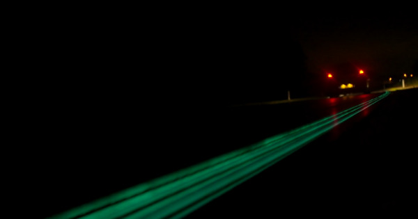 smart-highway-glowing-lines
