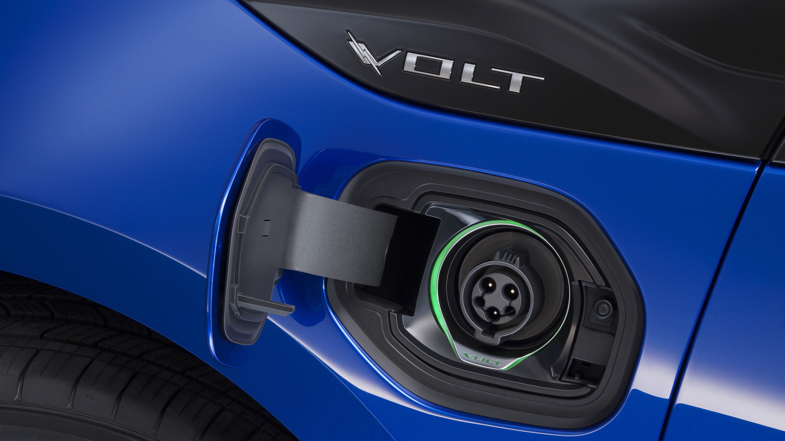 GM Just Changed Course On Plug-In Hybrid Electric Cars