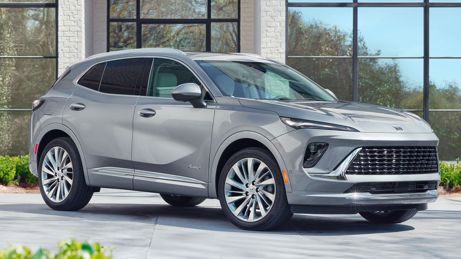 GM's Best Tech Feature Is Coming To The 2025 Buick Envision