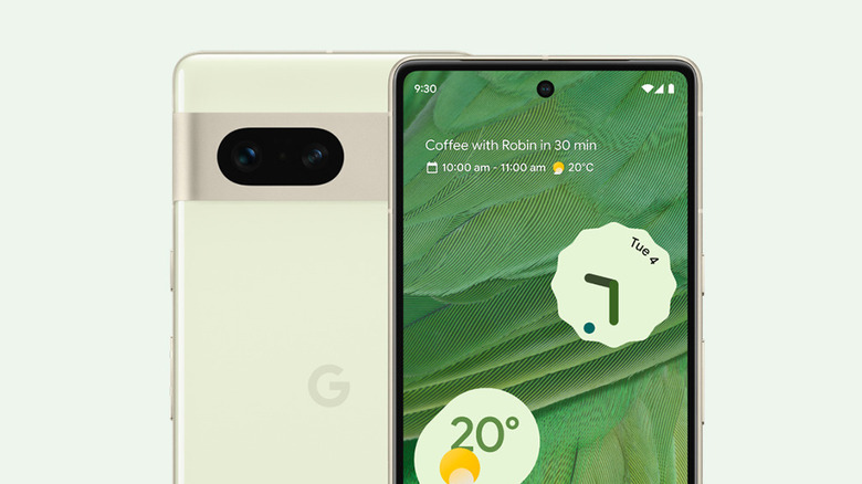 Google Pixel 7 green color