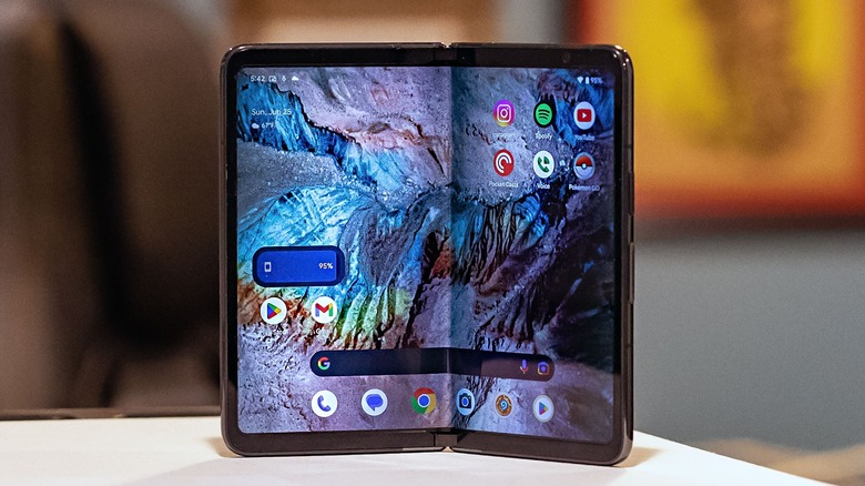 Google Pixel Fold open display