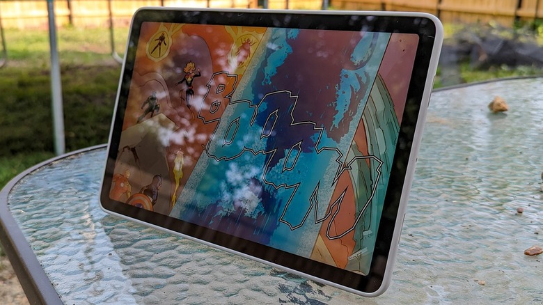 Google Pixel Tablet outside
