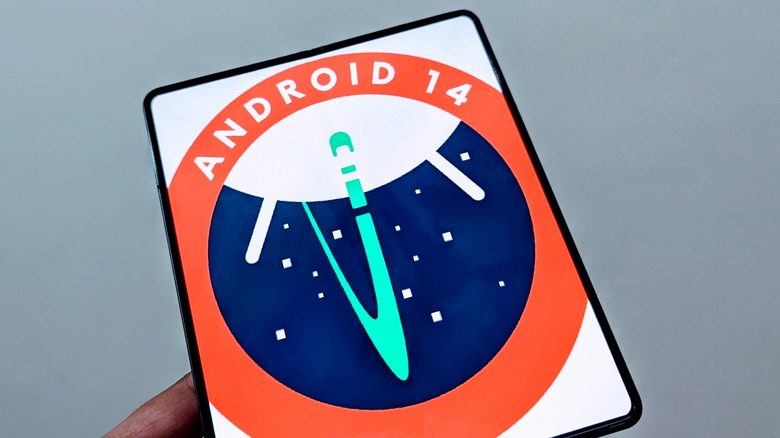 Android 14 on foldable phone.