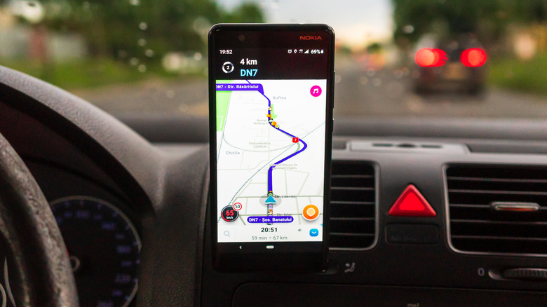 Using Waze Maps inside car