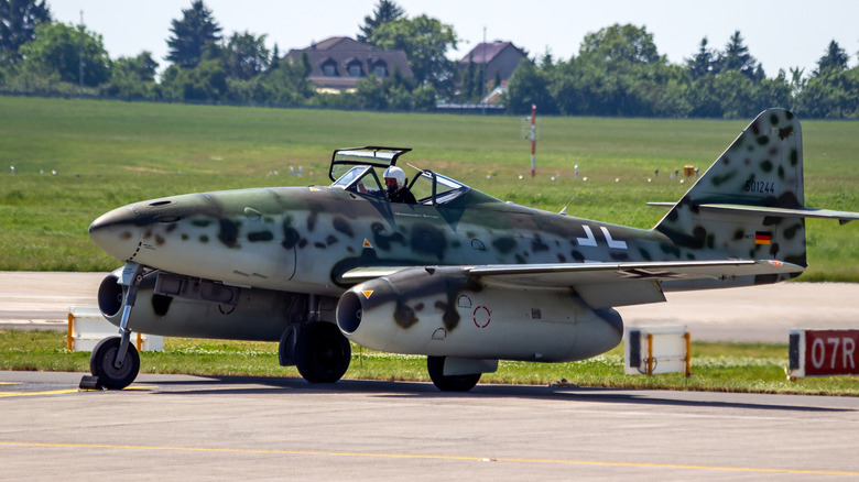 Messerschmitt Me 262 fighter jet on tarmac