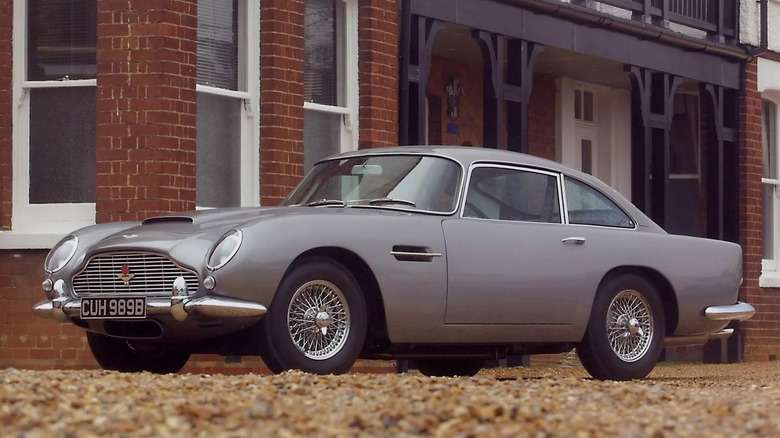 Carro Aston Martin DB5 James Bond