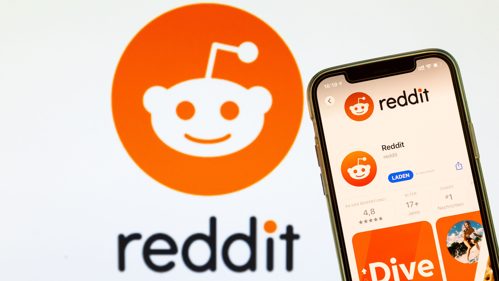 Hackers Say They'll Leak Reddit Data If API Pricing Changes Aren't Reversed