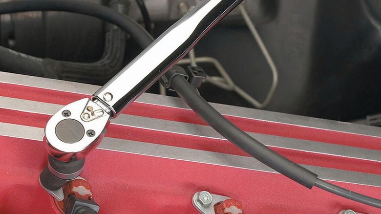Pittsburgh Pro torque wrench in use