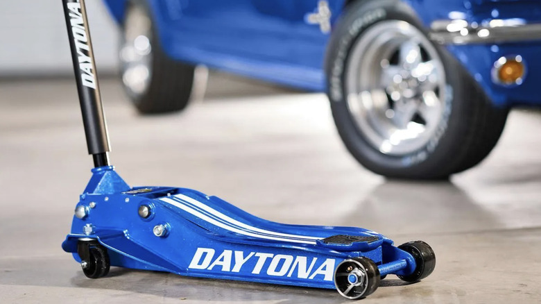 Harbor Freight's Daytona 3 Ton Low-Profile Superduty Floor Jack in metallic racing blue