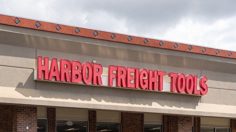 Harbor Freight Tools storefron