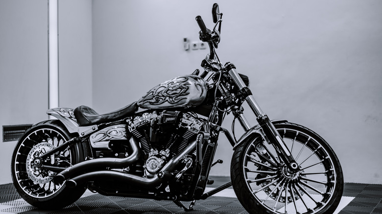 A 2024 Harley-Davidson Breakout 117 on display