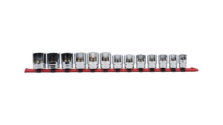 a set of sunex weatherhead sockets