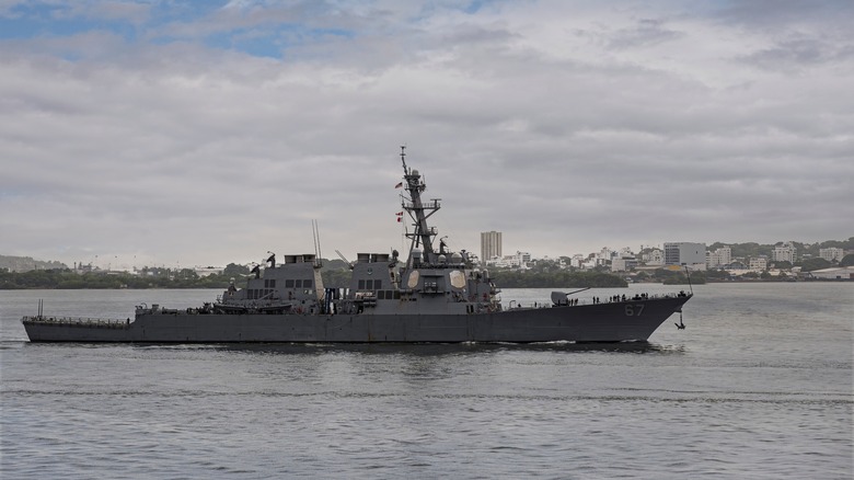 USS Cole DDG-67 Arleigh Burke-class USA navy destroyer sails into port