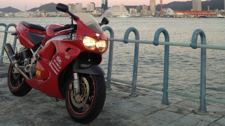 Honda CBR900RR