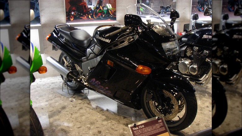 Kawasaki Ninja ZX-11