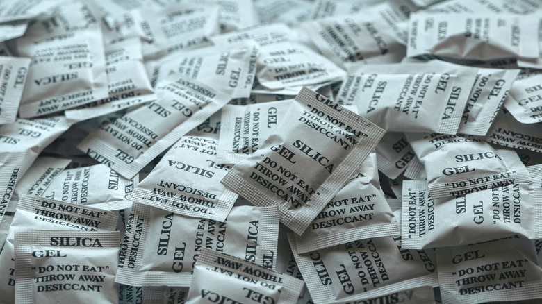 silica gel packs
