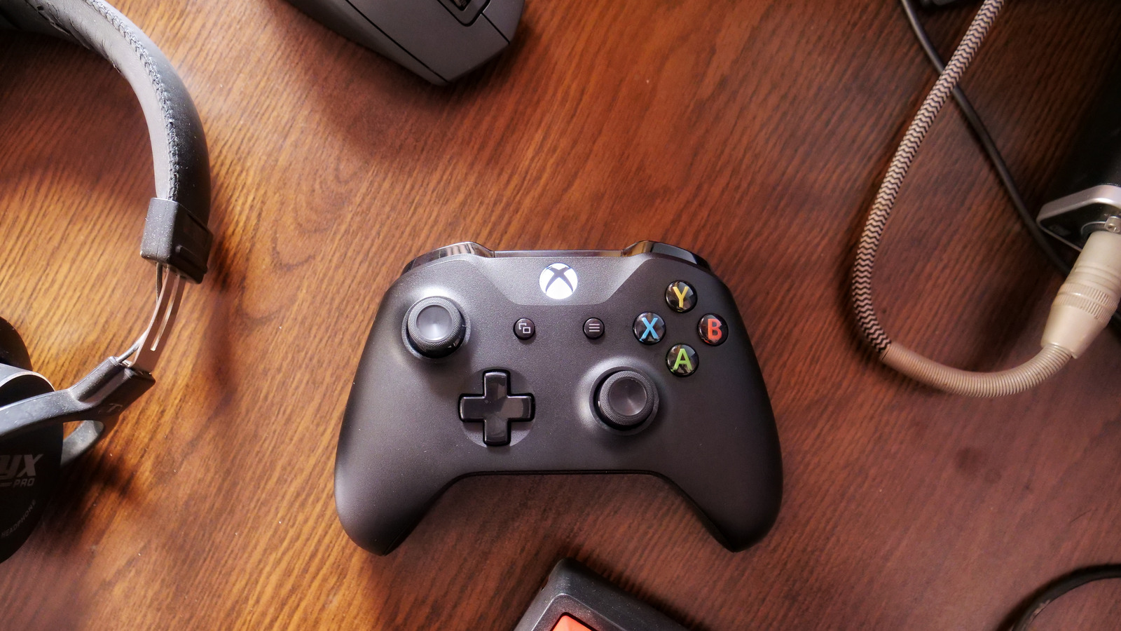 5 Best Xbox One Controllers of 2023 - Reviewed