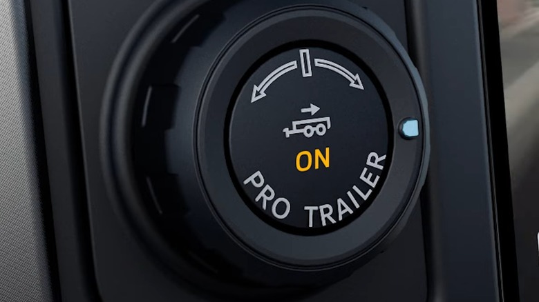A Pro Trailer Backup Assist dial inside a Ford vehicle.