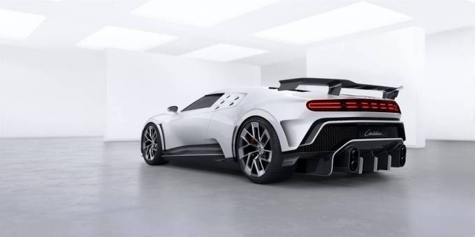 Bugatti's La Voiture Noire One-Off Hyper Tourer Is Ready For Delivery -  SlashGear