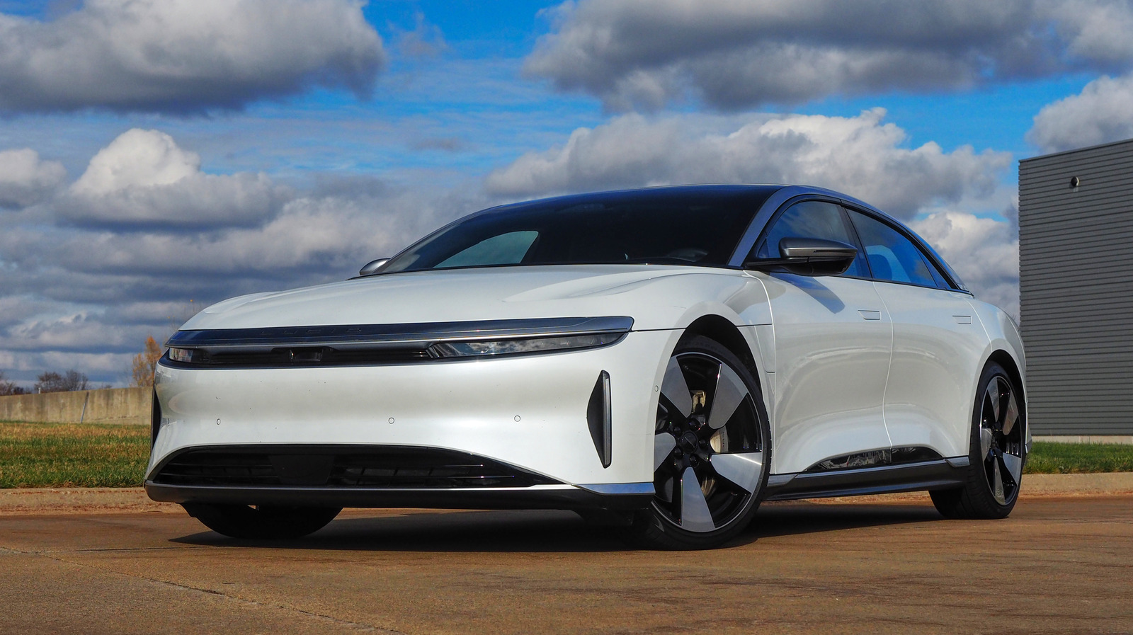 Here’s How Fast The Lucid Air Really Is – SlashGear