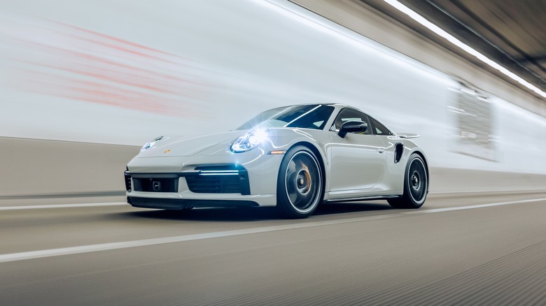 Porsche 911 Turbo S tunnel driving