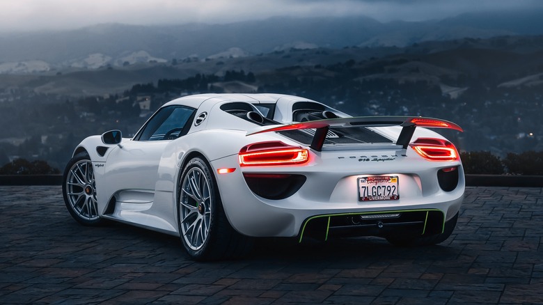 Porsche 918 Spyder parked 