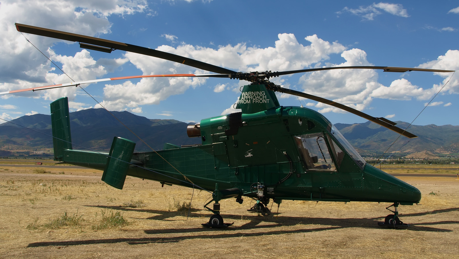 Here's How KMAX Helicopters' Intermeshing Rotors Work