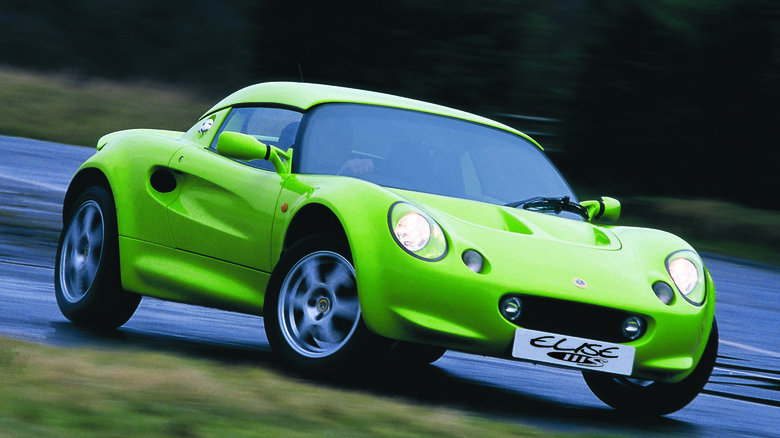 Lotus Elise drifting