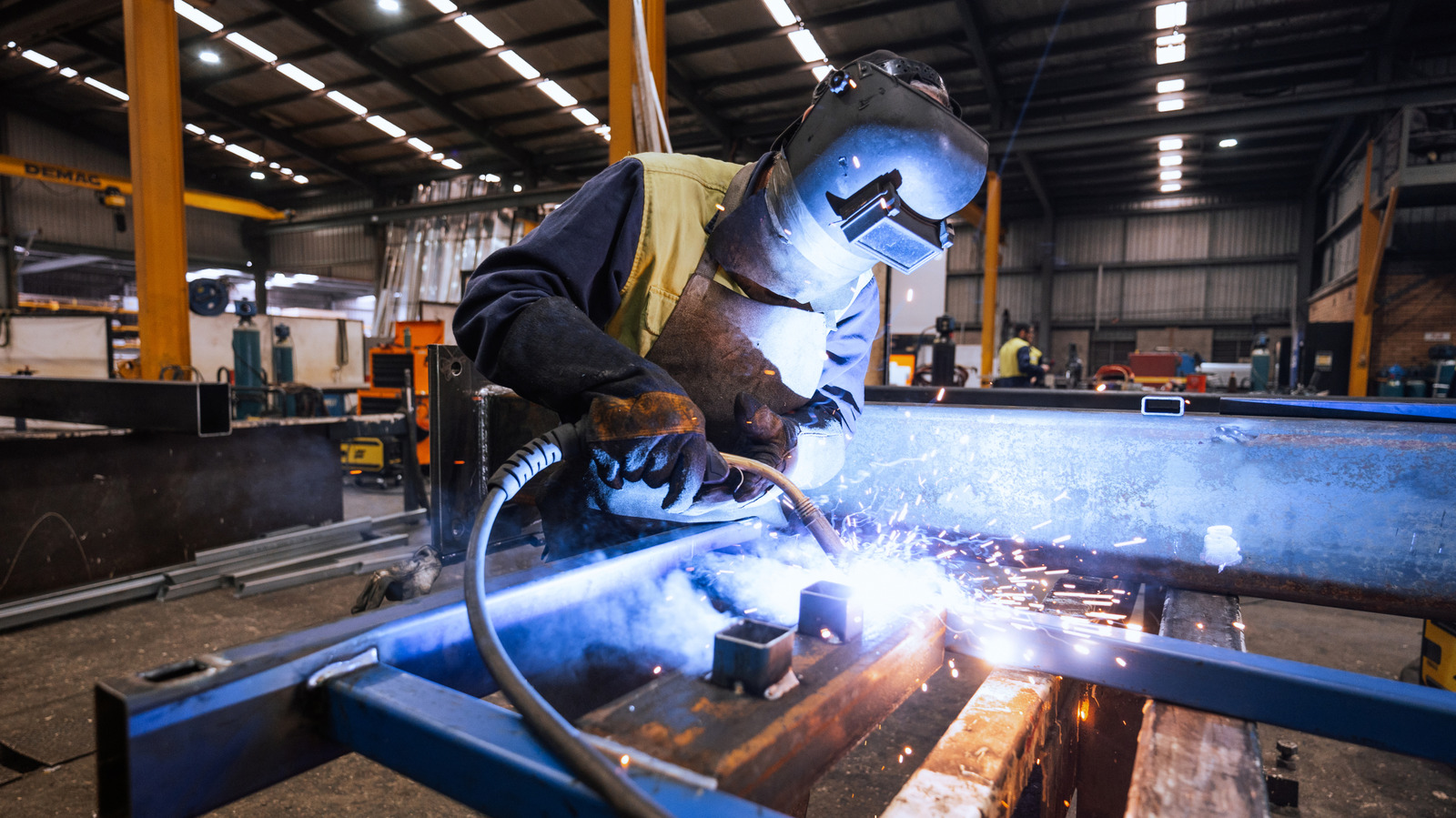 Here's How To Pick Out A Good Welding Helmet