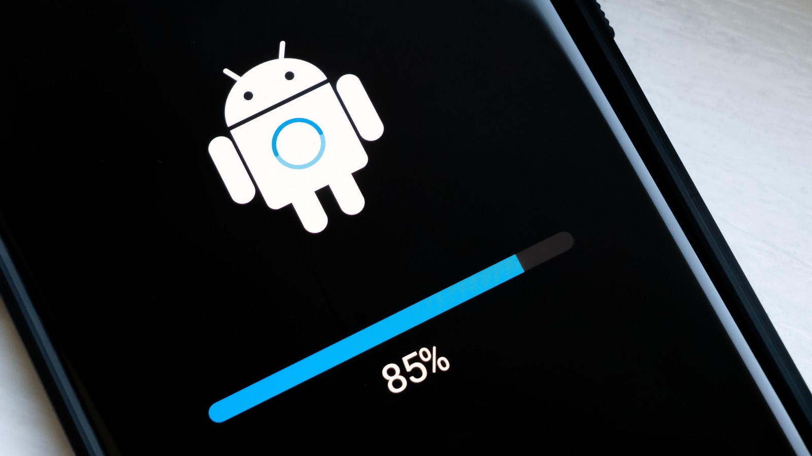 Here's What Actually Happens When You Don't Update Your Android Phone