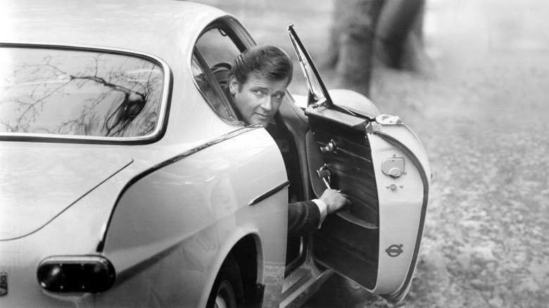 Roger Moore/Volvo P1800 S