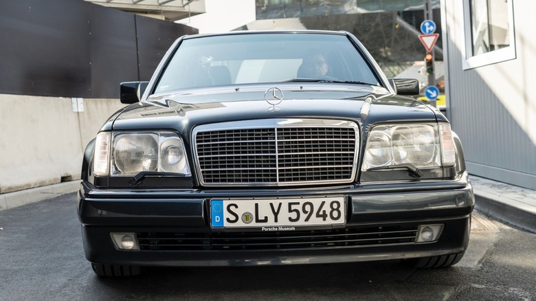 Mercedes-Benz W124 E500/500E