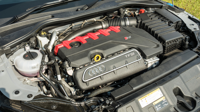 Audi TT RS engine