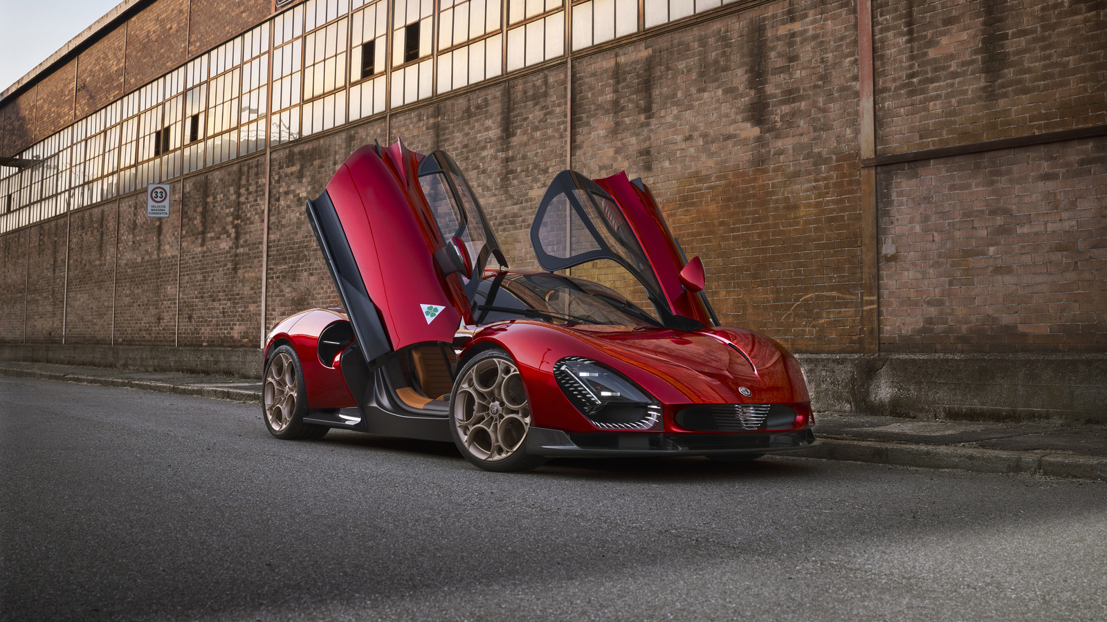 Here's What Makes The 2025 Alfa Romeo 33 Stradale Worth Its Price-Tag - Vimarsana News