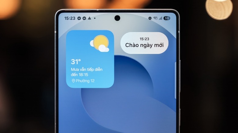 Samsung phone with a hole punch camera