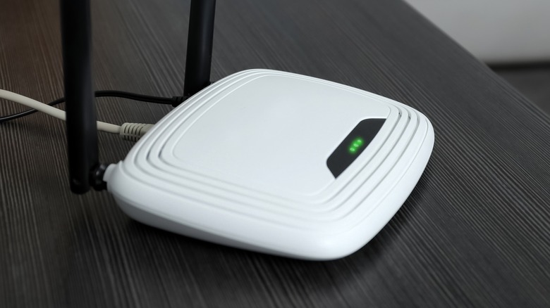Wi-Fi router green lights