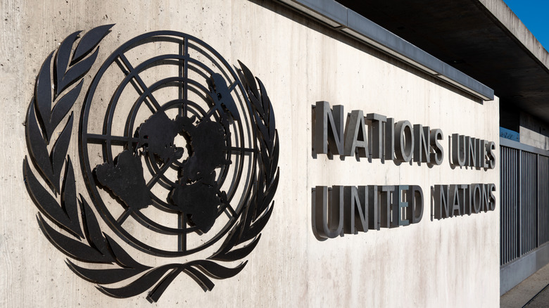 United nations sign at a front gate