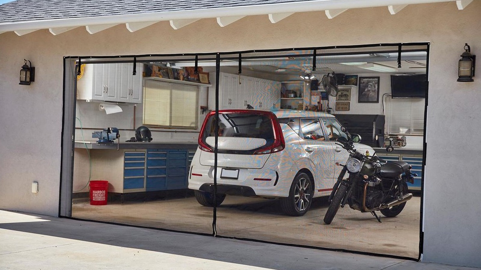 Here's What You Should Know About Harbor Freight's Magnetic Garage Screen Door
