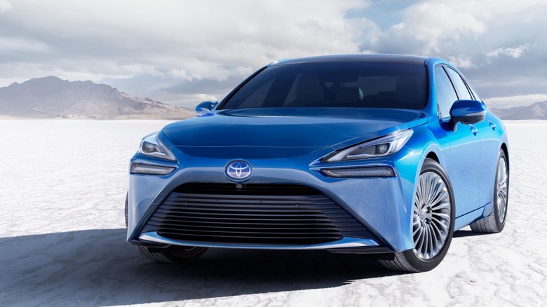 Toyota Mirai 2022 hydrogen car