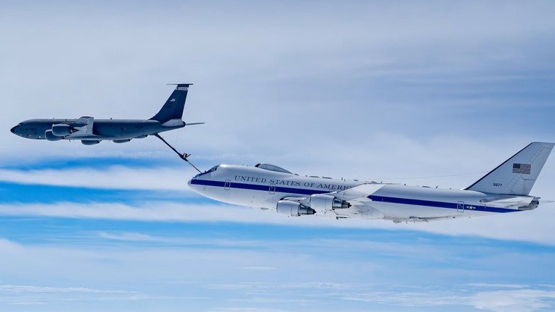 Boeing E-4B Doomsday plane being refueled in mid-air