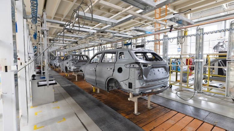 vehicle manufacturing assembly line