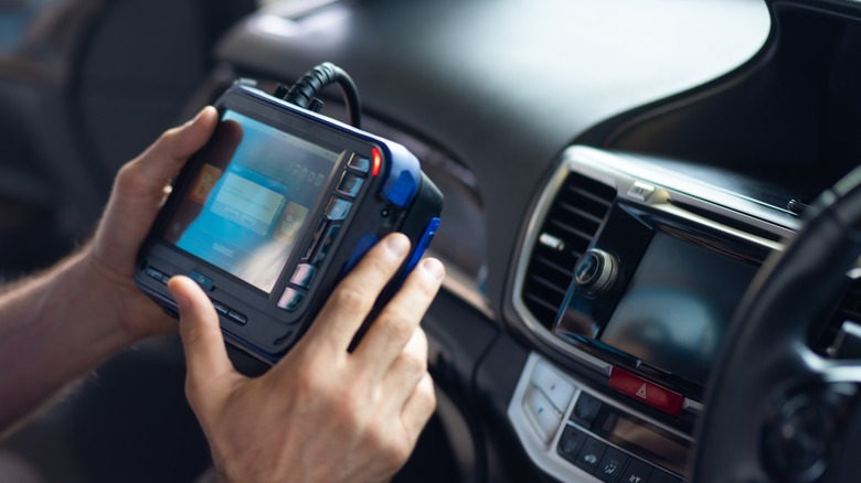 car obd port scanning tool