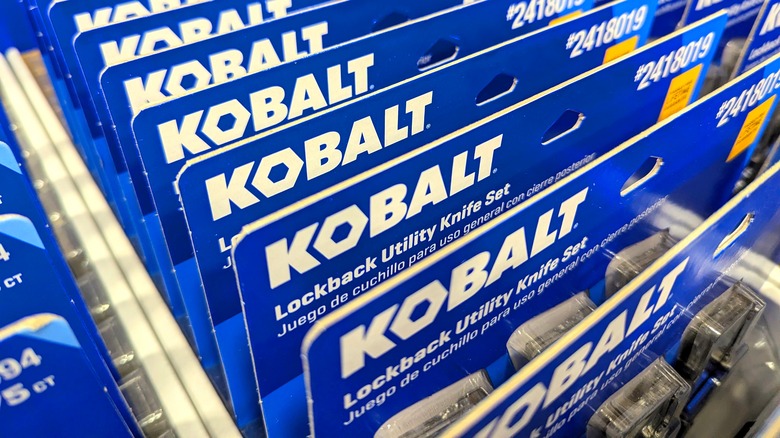 A row of Kobalt utility knives