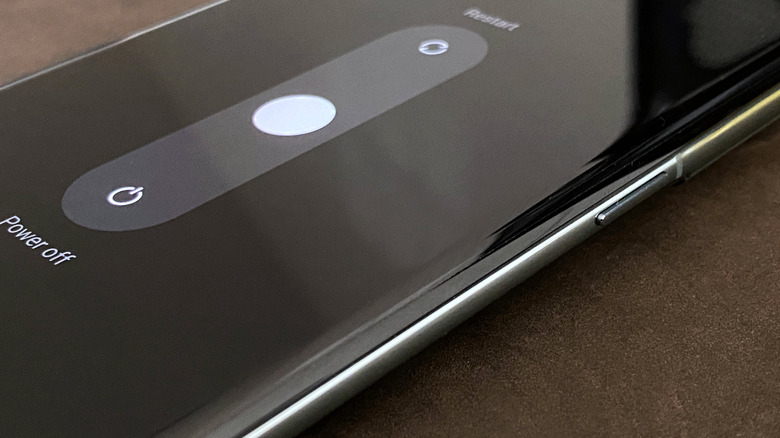 oneplus 11 power button