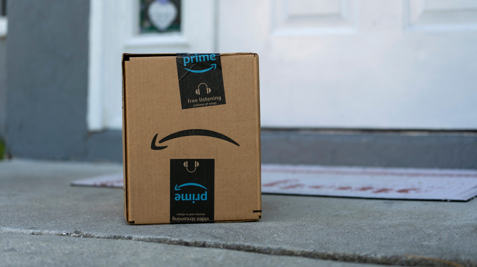 Highly Rated Last-Minute Amazon Gift Ideas For The Gadget Lovers In Your Life