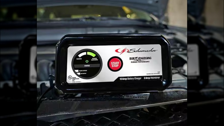 Schumacher Electric 10 Amp Car Battery Charger and Maintainer