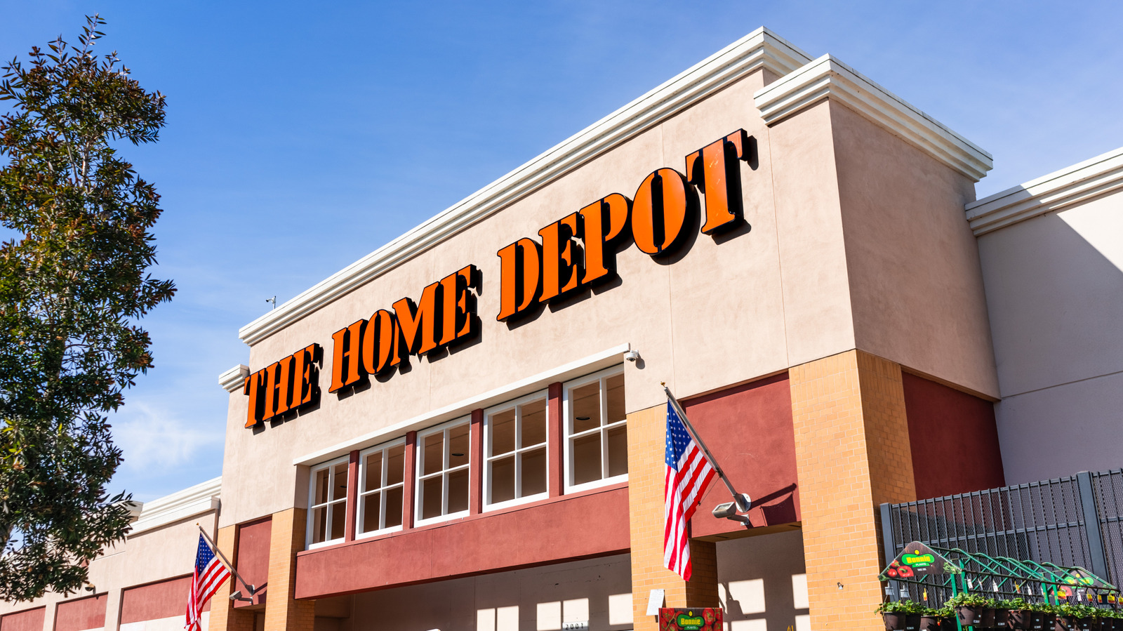 Home Depot Will Replace Your Dead Ryobi Battery, But There's A Catch