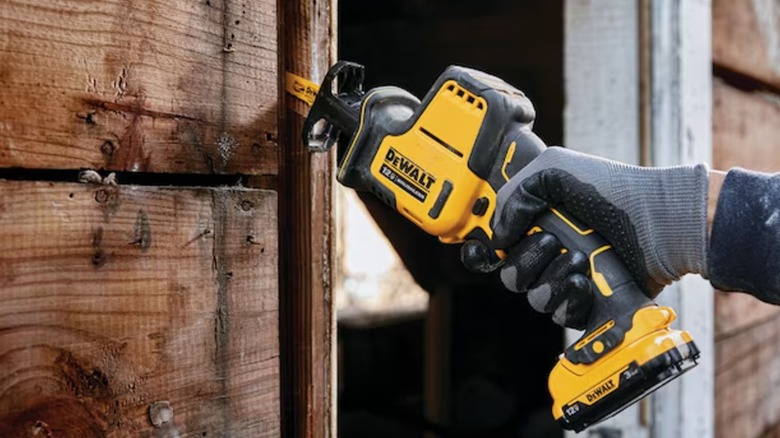 cutting boards with DeWalt reciprocating saw