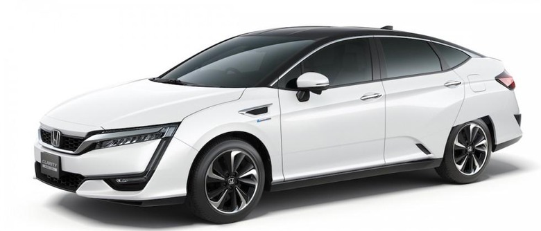 Honda Clarity fuel-cell vehicle goes on sale for limited buyers