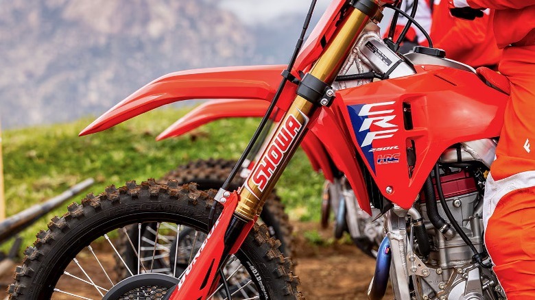 Close up of CRF250R suspension